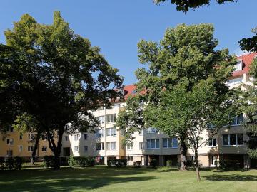 Schicke Dachgeschoss Wohnung mit 4 Zimmern