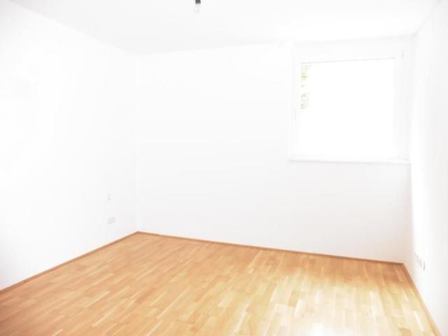 Schicke Erdgeschoß Terrassenwohnung in super Lage AB SEPTEMBER!