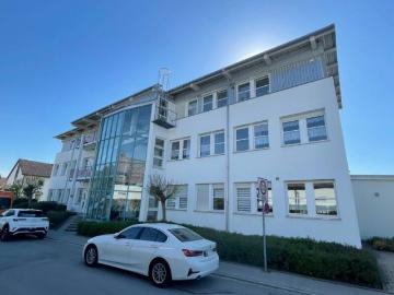 SCHICKE HELLE 3 ZIMMER ETW mit gr.BALKON + EBK + GARAGE KAUFBEUREN nähe STADTRAND!