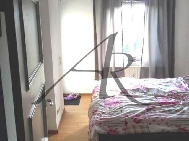 schicke helle 3 Zimmer Wohnung mit Süd /Westbalkon im Zentrum