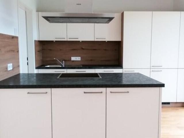 Schicke Penthouse Wohnung mit großer Dachterrasse!
