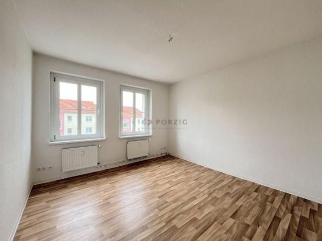 Schicke Single Wohnung mit Einbauküche und Balkon
