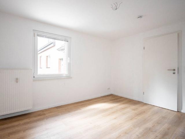 Schicke Wohnung mit Einbauküche und PKW Stellplatz in Bielefeld Gadderbaum