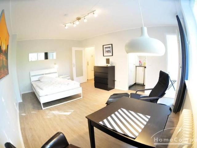 Schicke 1 Zimmer Wohnung mit Balkon, Nähe KaDeWe, Berlin, möbliert