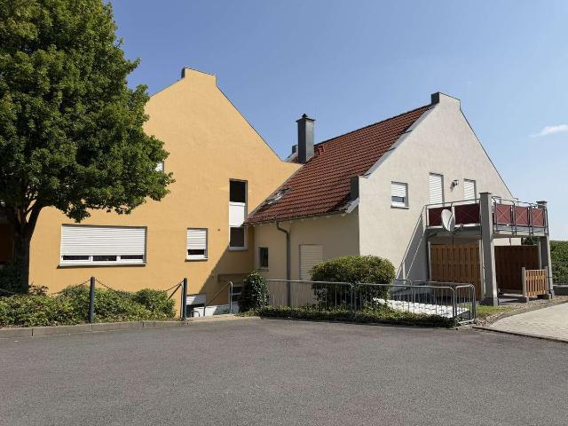 Schicke 1 Zimmer Wohnung mit Einbauküche und Tageslichtbad