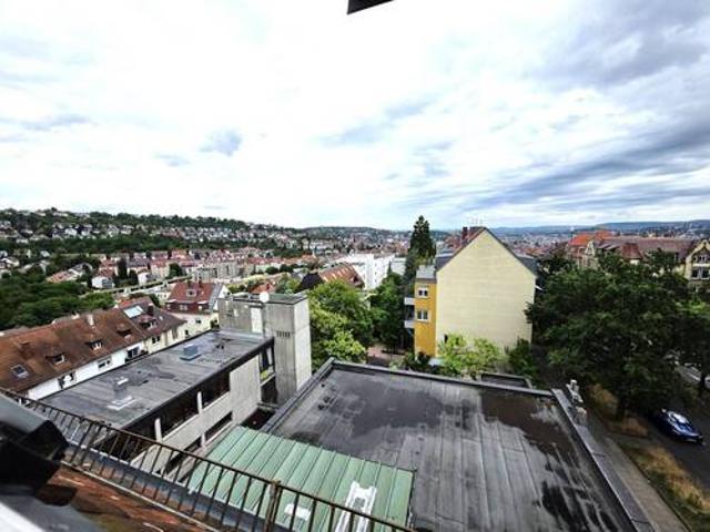 Schicke 2 12 Zi. DG Wohnung 995,00 EUR Kaltmiete, ca.60,00 m² Wohnfläche