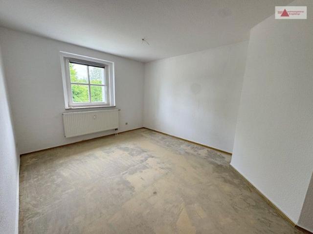 Schicke 2 Raum Wohnung mit Balkon und Aufzug in unmittelbarer Lage zum Krankenhaus