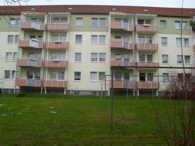 Schicke 2 Raum Wohnung mit Einbauküche und Balkon!