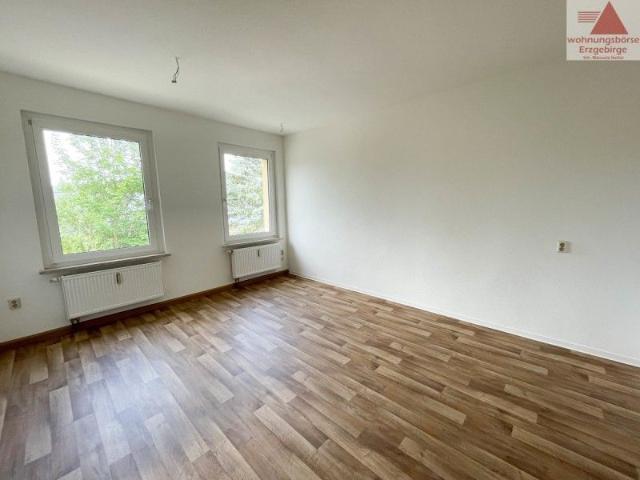 Schicke 2 Raum Wohnung nahe Berufsakademie in Breitenbrunn Einbauküche möglich