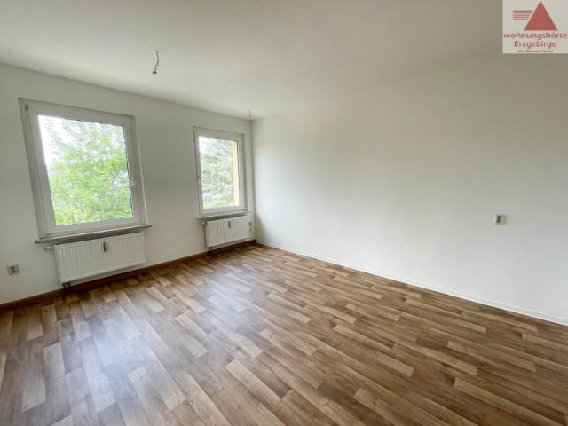 Schicke 2 Raum Wohnung nahe Berufsakademie in Breitenbrunn Einbauküche möglich