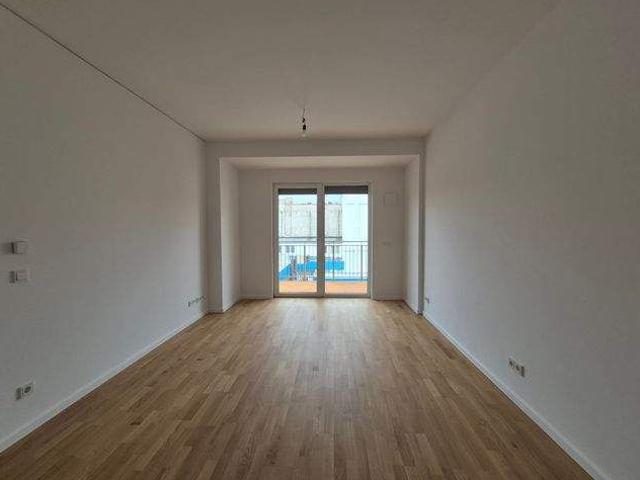 Schicke 2 Zimmer mit Parkett, Balkon, Einbauküche, Fußbodenheizung u. Stellplatz