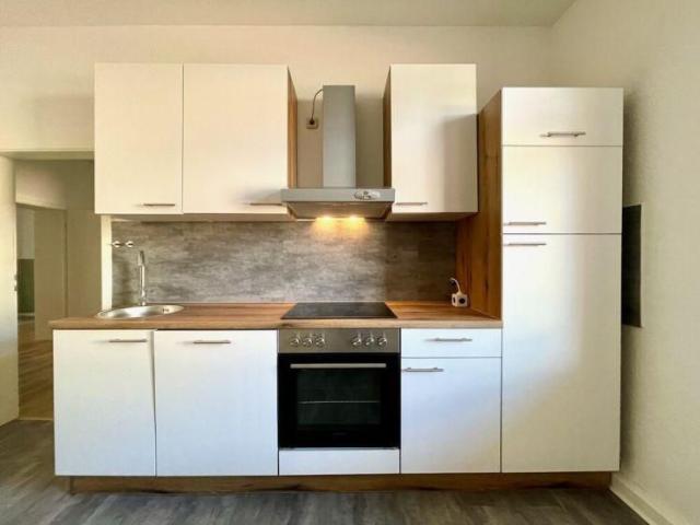 Schicke 2 Zimmer WE mit Einbauküche und viel Platz!