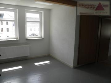 Schicke 2 Zimmer Wohnung im Zentrum von Olbernhau mit Einbauküche!