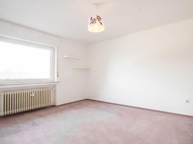 Schicke 2 Zimmerwohnung mit Balkon, Einbauküche und Garage in Bielefeld Ubbedissen