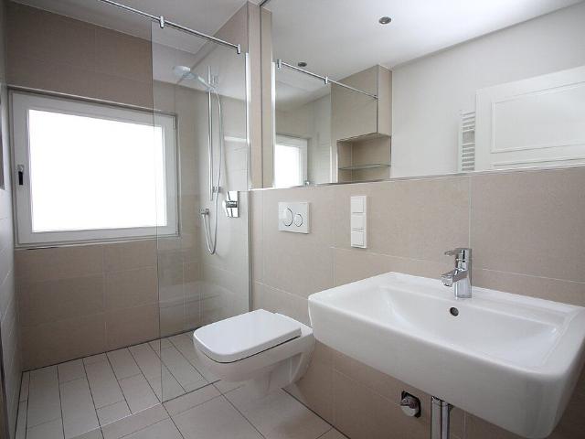 Schicke 2 ZKB mit Loggia, top modernisiert!