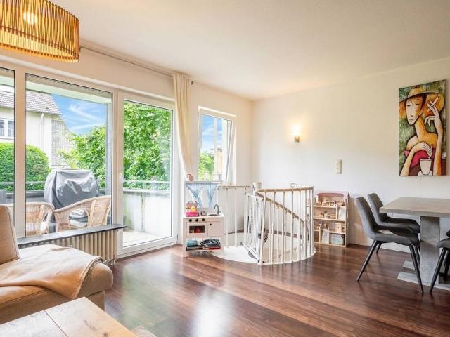 Schicke 3 Zimmer Maisonettewohnung mit Balkon und Einbauküche in ruhiger Lage Bielefeld Stieghorst