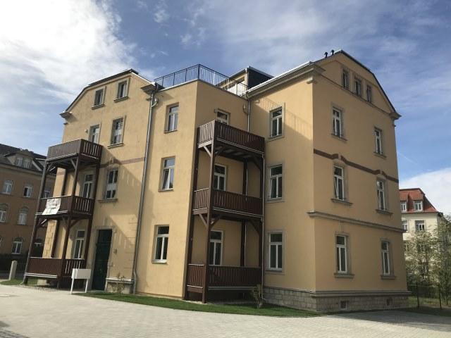 Schicke 3 Zimmer Wohnung mit Balkon