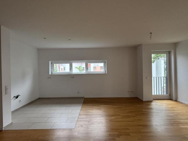 Schicke 3 Zimmer Wohnung mit Balkon in der Lincoln Siedlung
