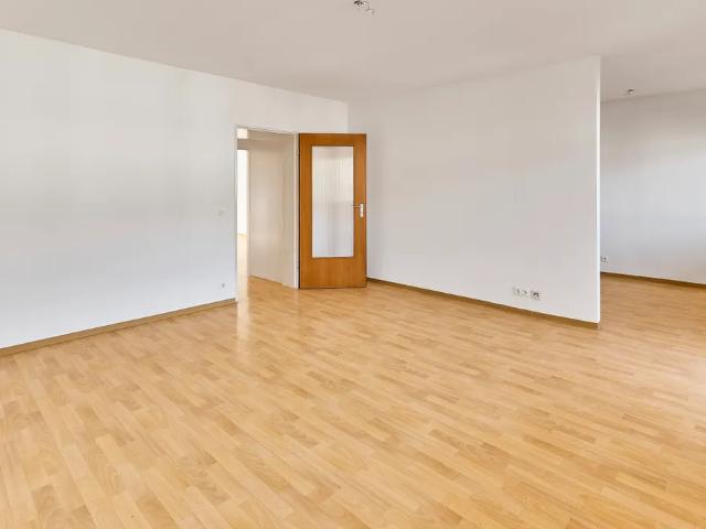 Schicke 3 Zimmer Wohnung mit Balkon in Schwetzingen