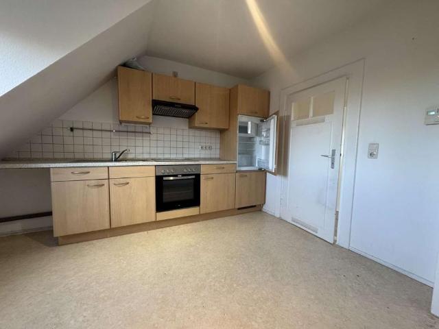 Schicke 3 Zimmer Wohnung mit EBK in 3. Etage