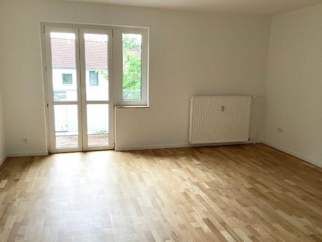 Schicke 3 Zimmer Wohnung mit Tagslichtbad und Balkon