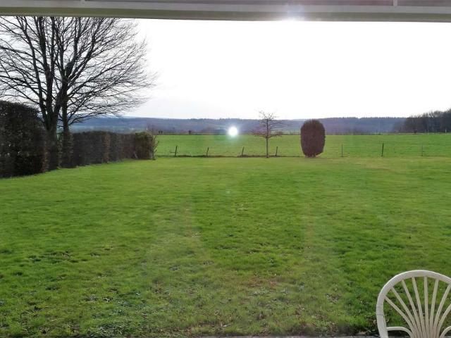 Schicke 6 Zimmer Wohnung mit Garten/ ggfs. MÖBILIERT von privat zu vermieten