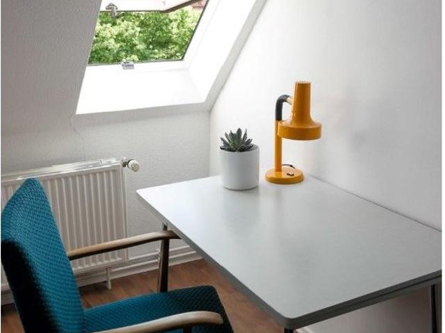 Schillerkiez Apartment near Tempelhofer Feld and U8 Boddinstrasse, Berlin Amsterdam Apartments for Rent