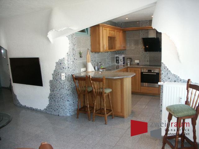 Schinkel, ausgefallene Wohnung mit kleinem Balkon, bzw. Loggia in ruhiger Lage