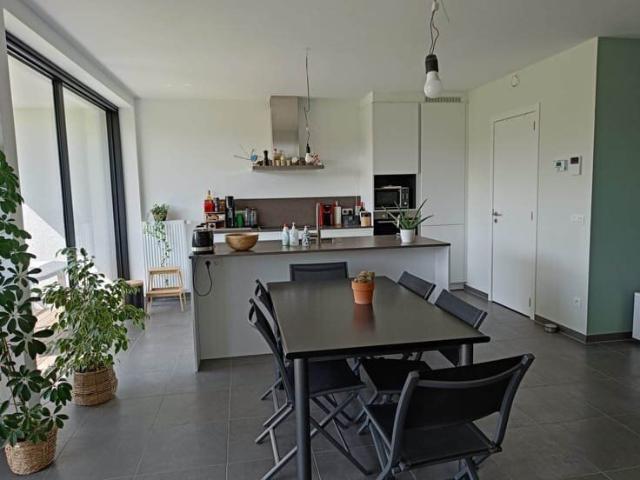 Schitterend lichtrijk appartement met uitzicht op Vicognebos