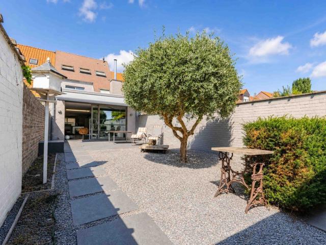 Schitterende, ongemeubelde woning met 3 ruime slaapkamers.