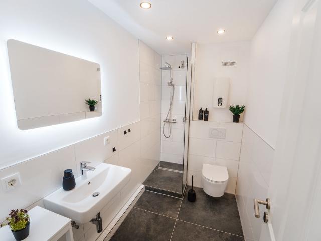 Schlachteperle:: 2.5 Room Apartment in Bremen's Schlachte District, Bremen Amsterdam Apartments for Rent