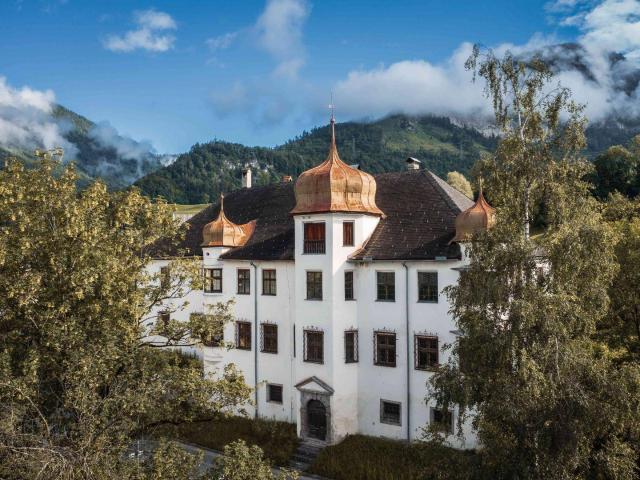 Schloss Achenrain in Kramsach, Tirol: Historisches Juwel