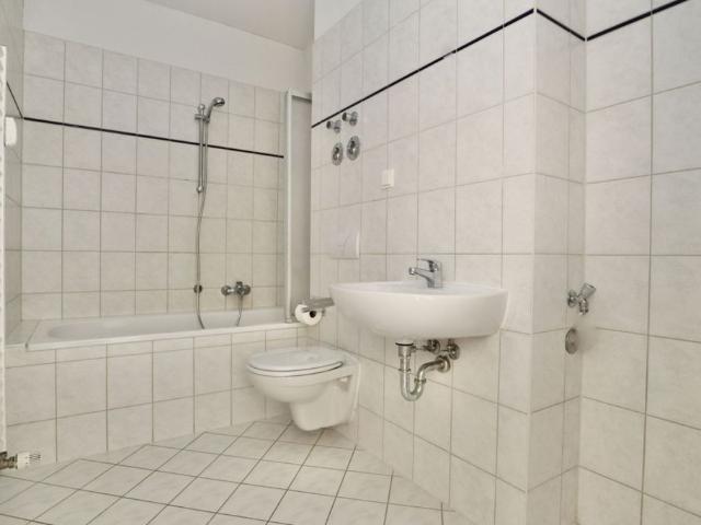 Schloßchemnitz • 2 Zimmer • individuell • Balkon • perfekte Lage • mit Küche • ab sofort frei!