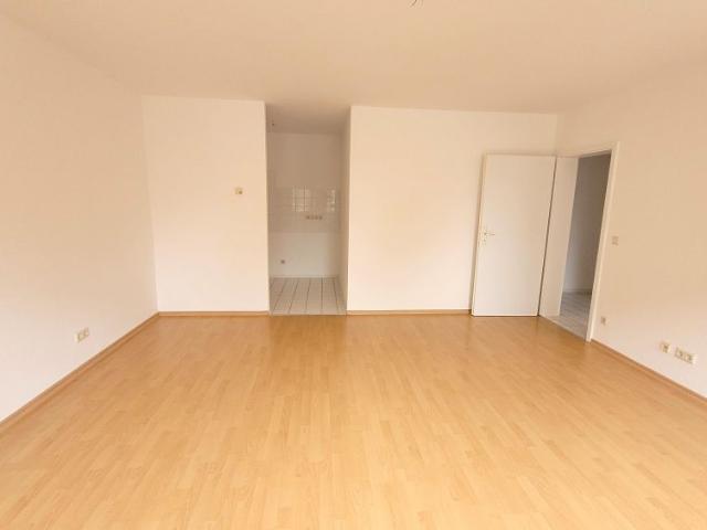 Schlosschemnitz * 2 Zimmer mit Aufzug * Fußbodenheizung * Frei ab sofort