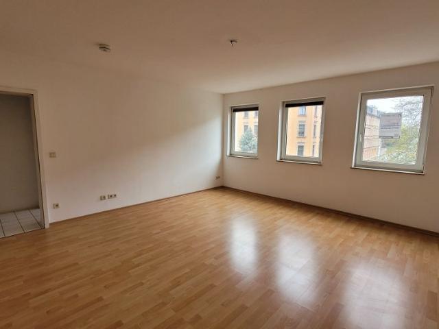 Schlosschemnitz * 2 Zimmer mit Einbauküche * Frei ab sofort