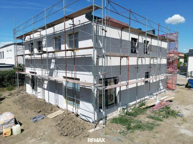 Schlüsselfertige Neubau Doppelhaushälfte mit Vollunterkellerung