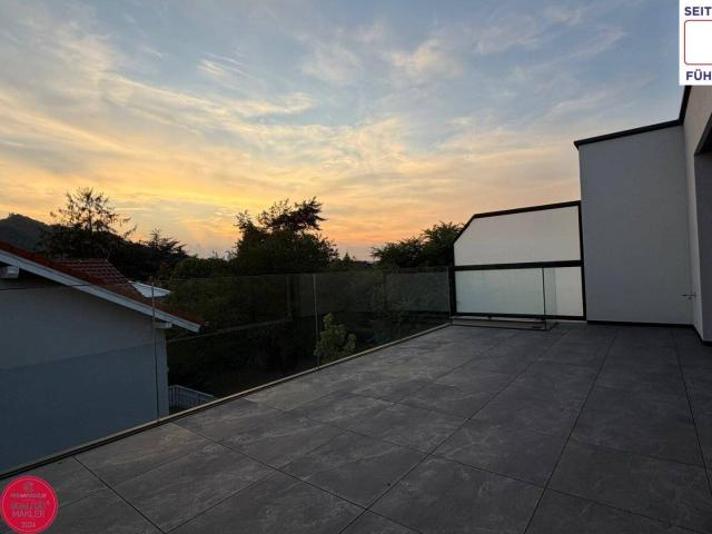 Schlüsselfertiges Reihenhaus mit Traumterrasse und Blickrichtung Kahlenberg
