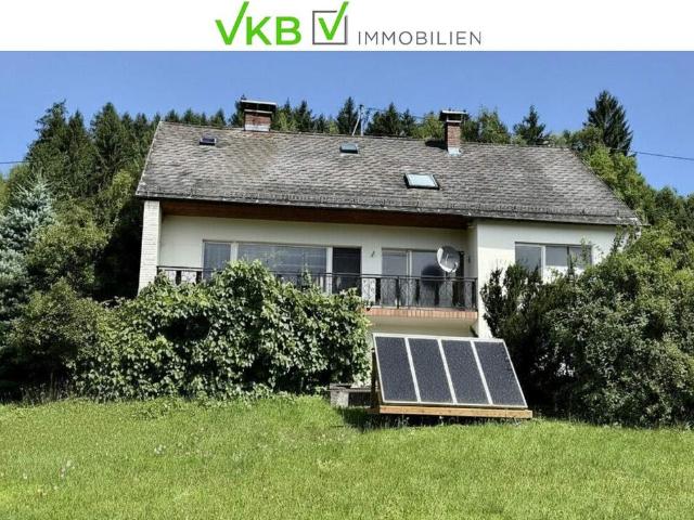 SCHLÜßLBERG | STRAßFELD: Idyllisches Zweifamilienhaus mit großzügigem, sonnigem Garten und beeindruckendem Fernblick!