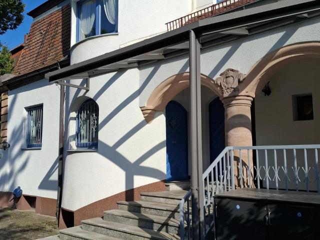 Schmuckstück: 3,5 Zimmer Gartenterrassenwohnung in Erlenstegen
