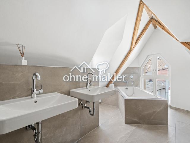 Schmuckstück in Radolfzell Kernsanierte DG Wohnung Stellplatz, Seenah