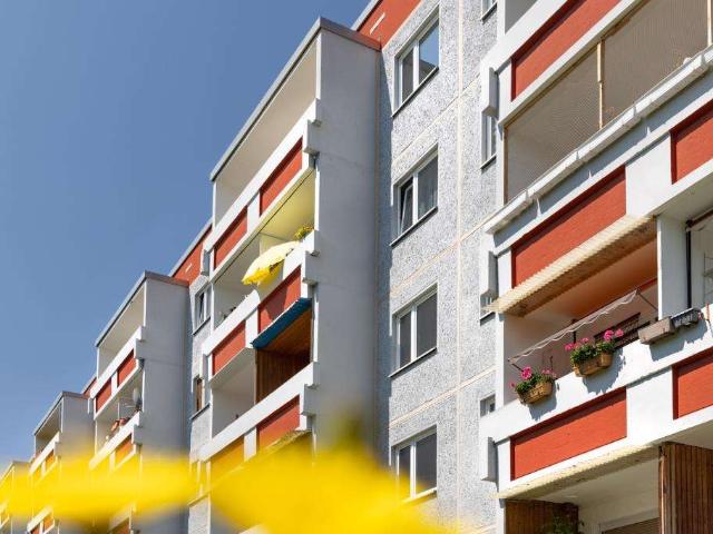 Schnapp dir den Deal, bevor’s ein anderer tut. / Don't miss out—secure this deal before it's gone