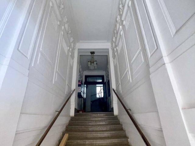 Schnäppchen 1,5 Zimmer Altbauwohnung im 1ten Liftstock eines generalsanierten Hauses mit Airbnb Möglichkeit!