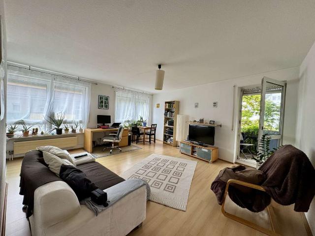 Schnäppchen 2 ZKB Balkon TG und tollem Mieter