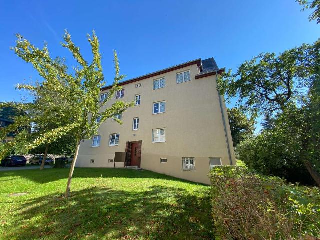 Schnäppchen für Kapitalanleger vermietete 2 Raum mit Einbauküche & Stellplatz