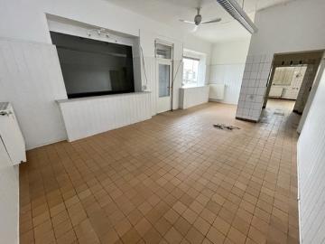 Schnäppchen! Großes Ladenlokal als Einzelhandel, Praxis oder Büro in Gera Debschwitz zu vermieten !