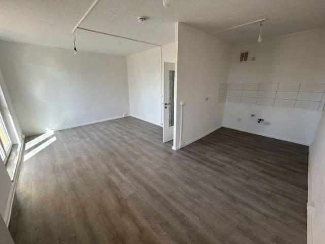 Schnell sein! Helle 3 Zimmer Wohnung in ruhiger Lage!