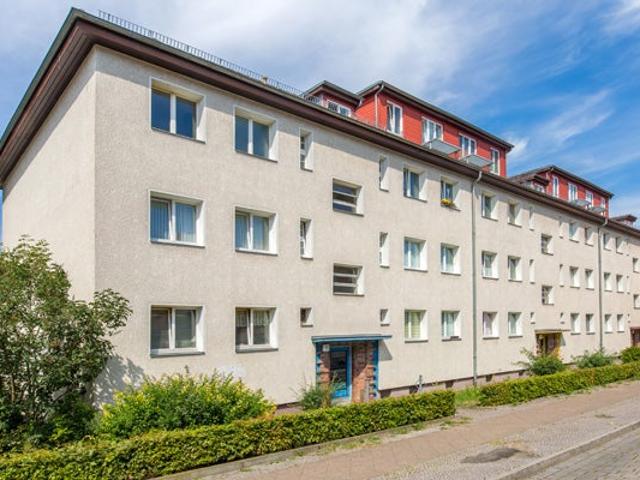 Schnell sein lohnt sich 2,5 Zimmer mit Parkettboden und Wannenbad!