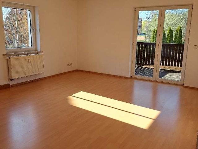 Schnell sein lohnt sich* Großzügige 3 RaumWE mit Balkon & Badewanne