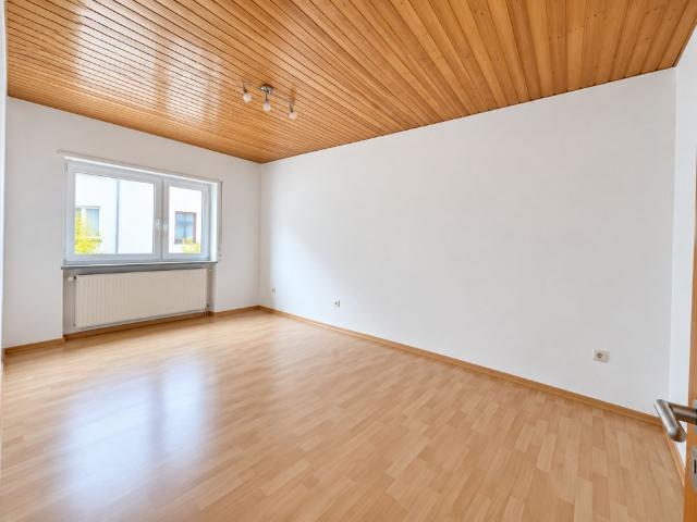 Schnuckelige EG Wohnung in kleiner Wohneinheit