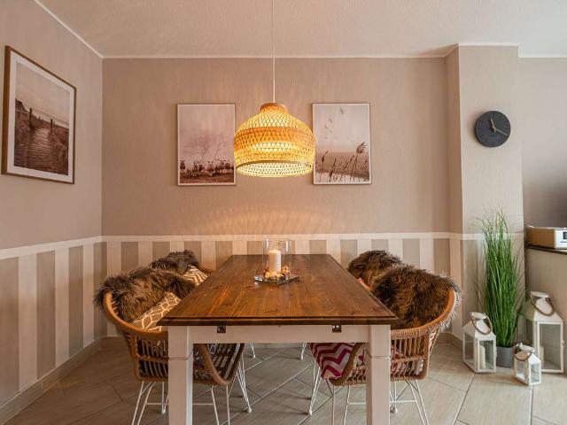 Schnuckelige Zweizimmerwohnung im Dachgeschoss in Binz mit Seeblick provisionsfrei